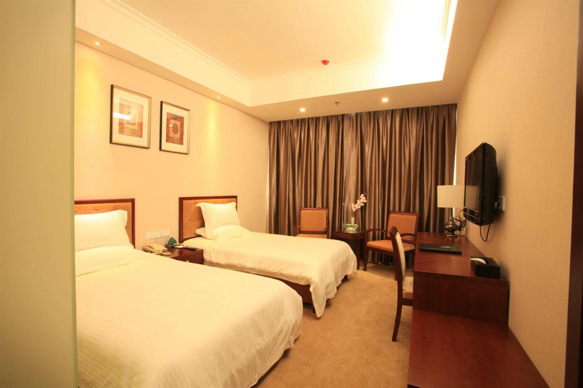 Greentree Inn Beijing Daxing Huangcun Qingyuan Road Metro Station Express Hotel מראה חיצוני תמונה