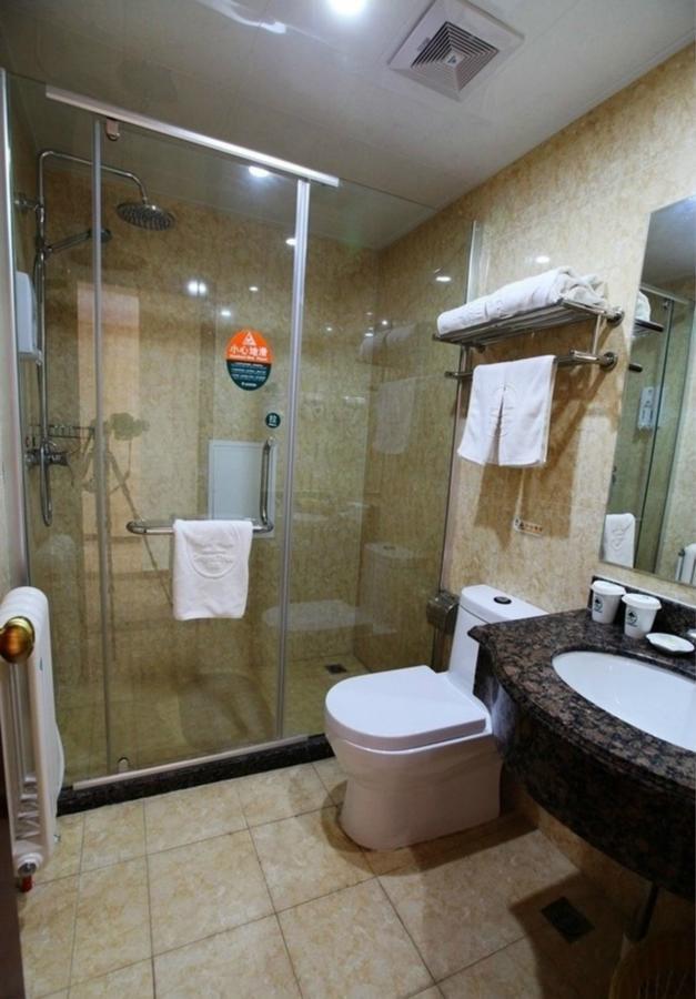 Greentree Inn Beijing Daxing Huangcun Qingyuan Road Metro Station Express Hotel מראה חיצוני תמונה